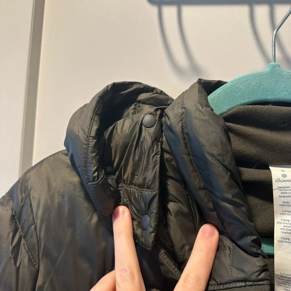 Lululemon Goose Down Winter Coat 8 - Picture 6 of 7